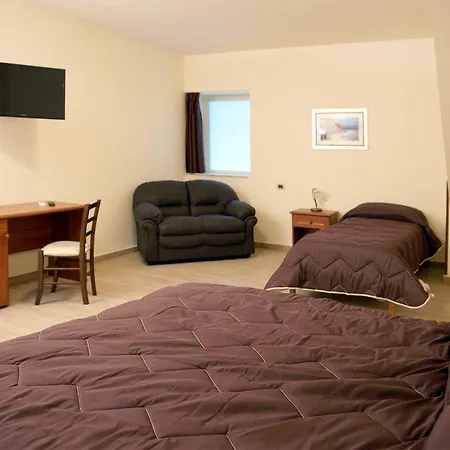 Hotel Sofia 3*